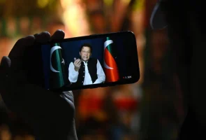 عمران خان از هوادارانش خواست تا روز یکشنبه در خیابان ها و روستاها تظاهرات کنند