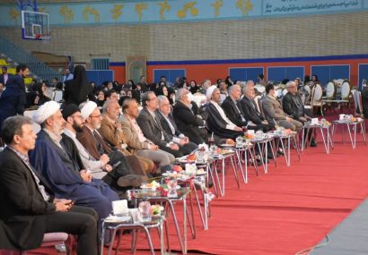 رئیس دانشگاه علوم پزشکی اصفهان: جان انسان ها بزرگترین سرمایه ای که خدا عطا کرده در دست جامعه پزشکی است
