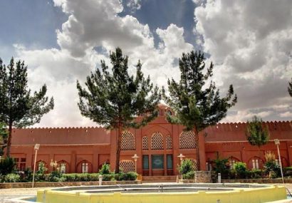 گلپایگان شایسته جایگاهی بسیار بالاتر در نقشه گردشگری ایران است